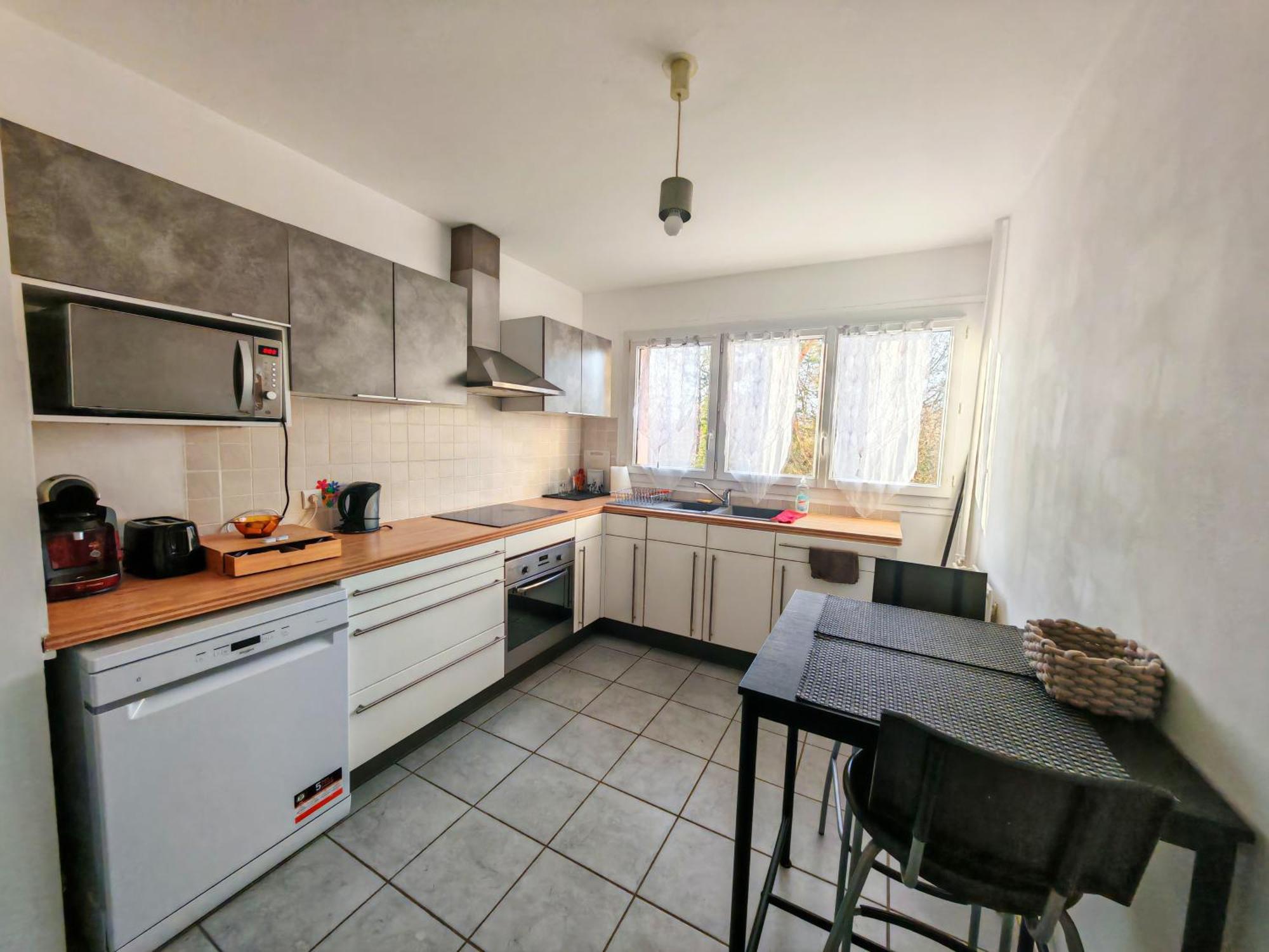 T3 Cosy Petit Balcon 5mins France Miniature *