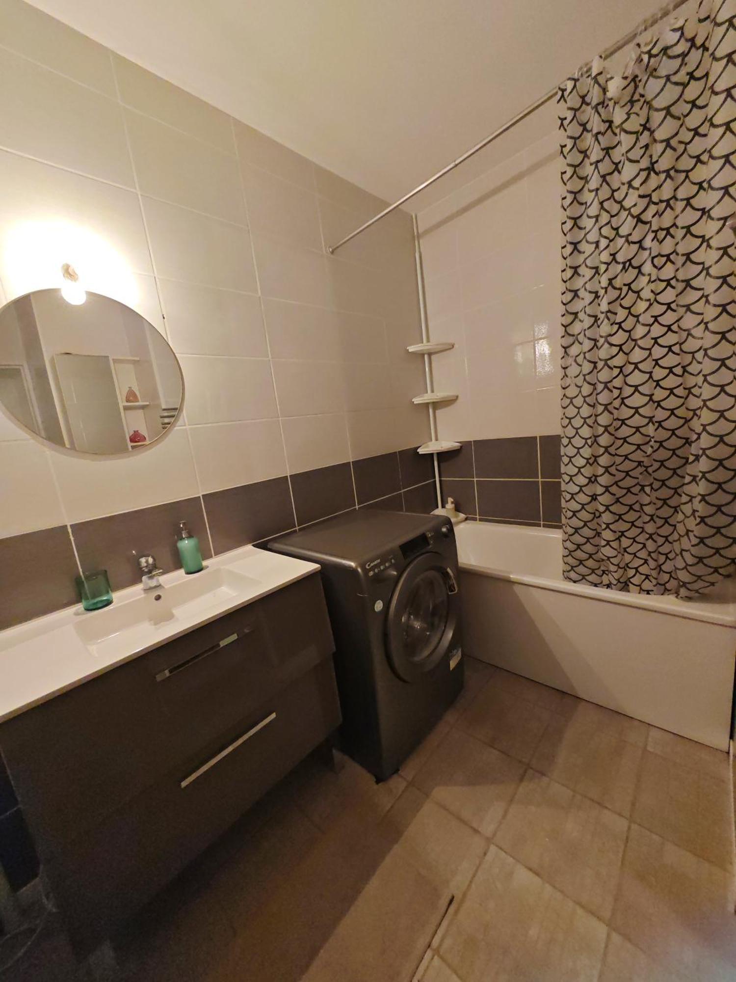 Apartment T3 Cosy Petit Balcon 5mins France Miniature